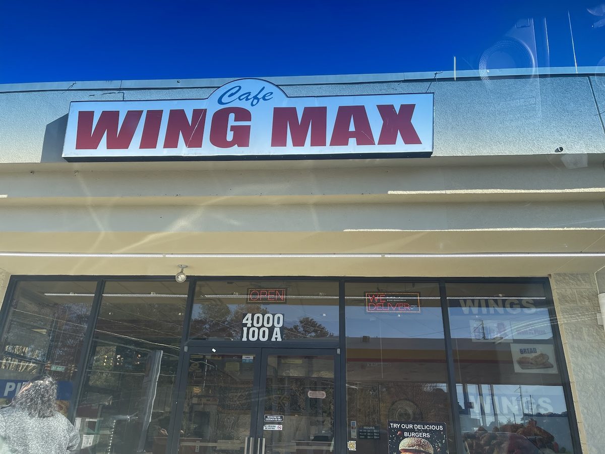 Cafe Wing Max Wings restaurant in Kennesaw, Georgia