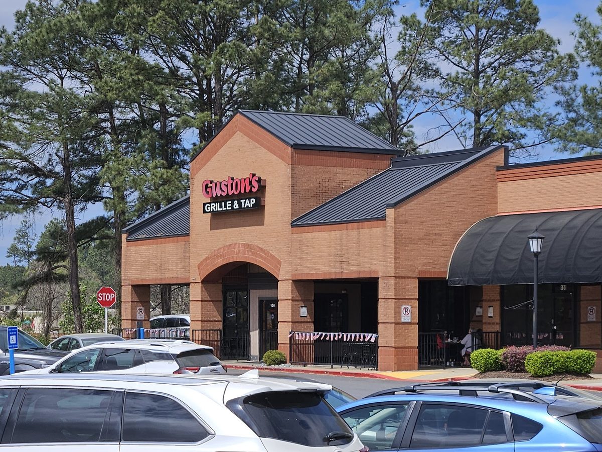 Guston's Grille & Tap